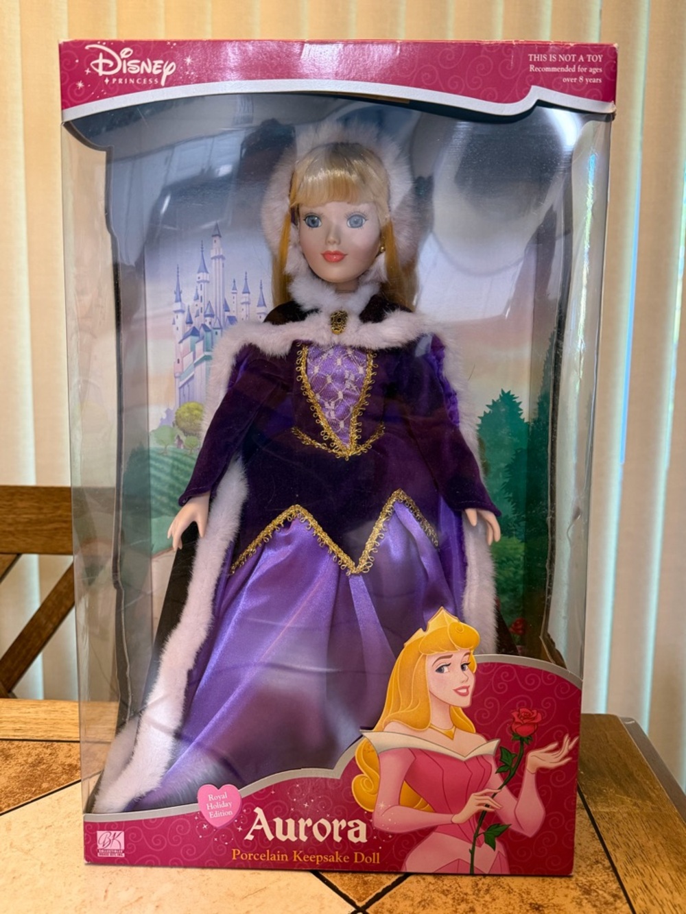 💜Disney Aurora Porcelain Keepsake Doll